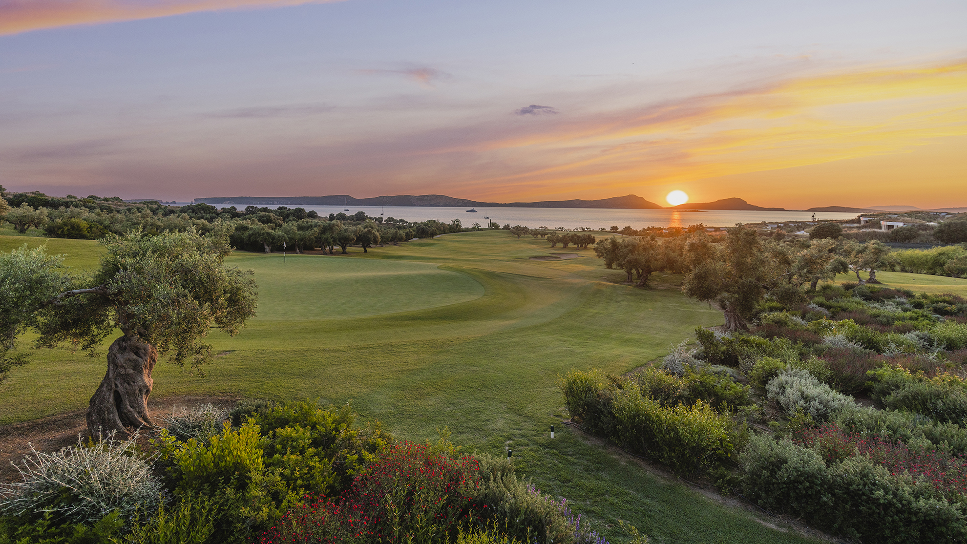 costa_navarino_ 3